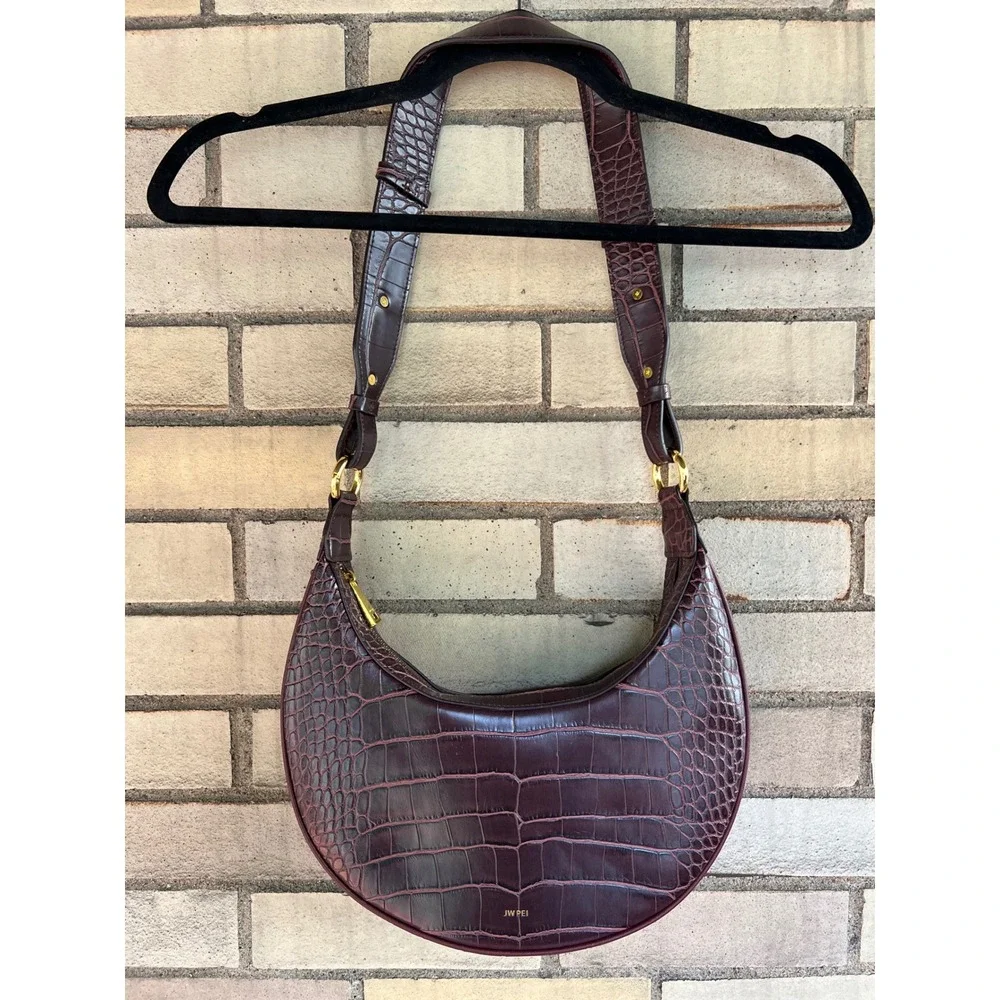 JW PEI Carly Saddle Bag Brown Croc Embossed Vegan Leather Shoulder Bag Purse